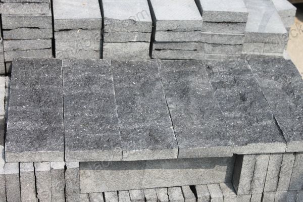 Product nameCurbstone and Palisade-1009