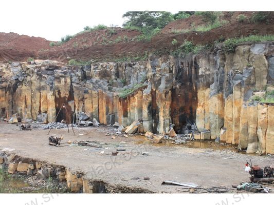 View:Quarries-1010